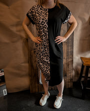 Load image into Gallery viewer, Contrast Solid Leopard Short Sleeve T-shirt Dress with Slits