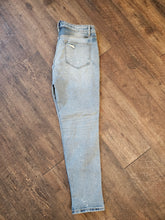 Load image into Gallery viewer, Kancan High Rise Boyfriend Jeans